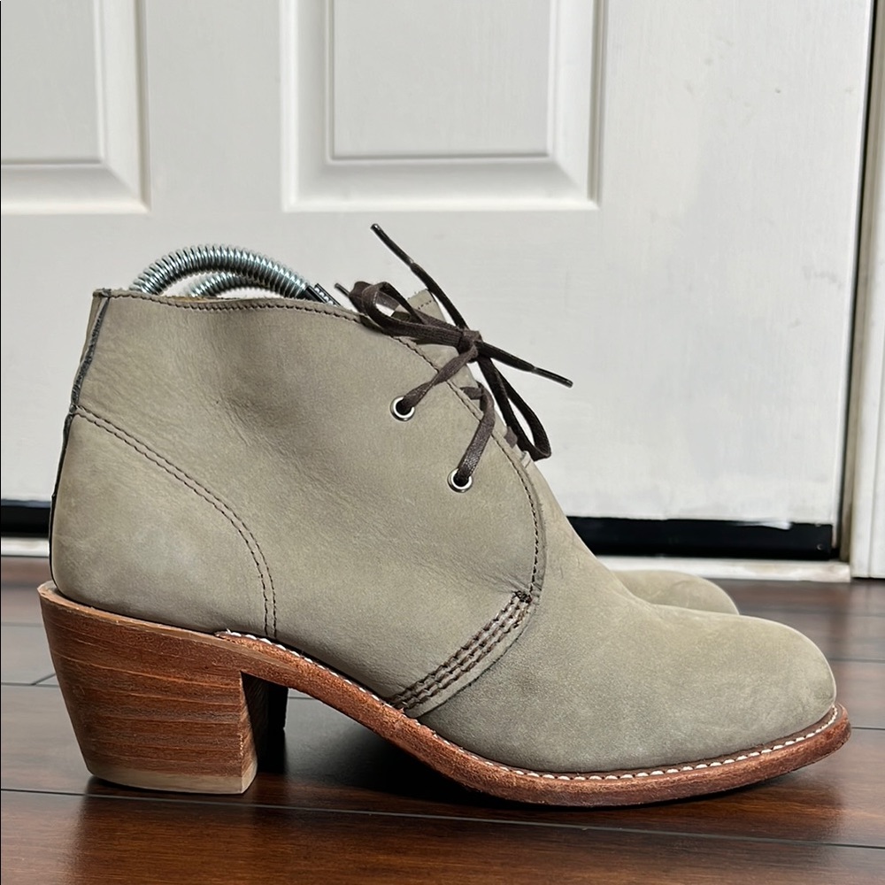 Red Wing Shoes Women's Lillian Boots Size 8.5 Grey Nubuck Leather